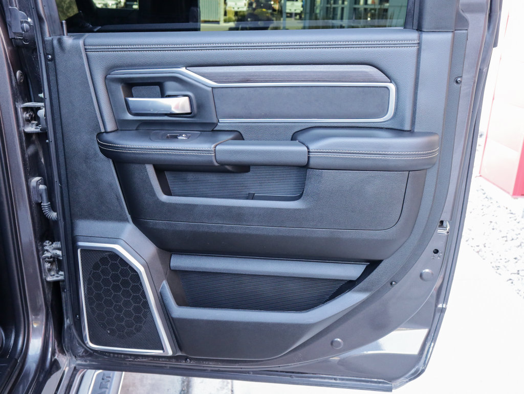 Used 2026 RAM 2500 Laramie AWD/4WD image 29