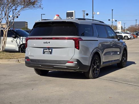 New 2026 Kia Carnival SX Prestige FWD image 4