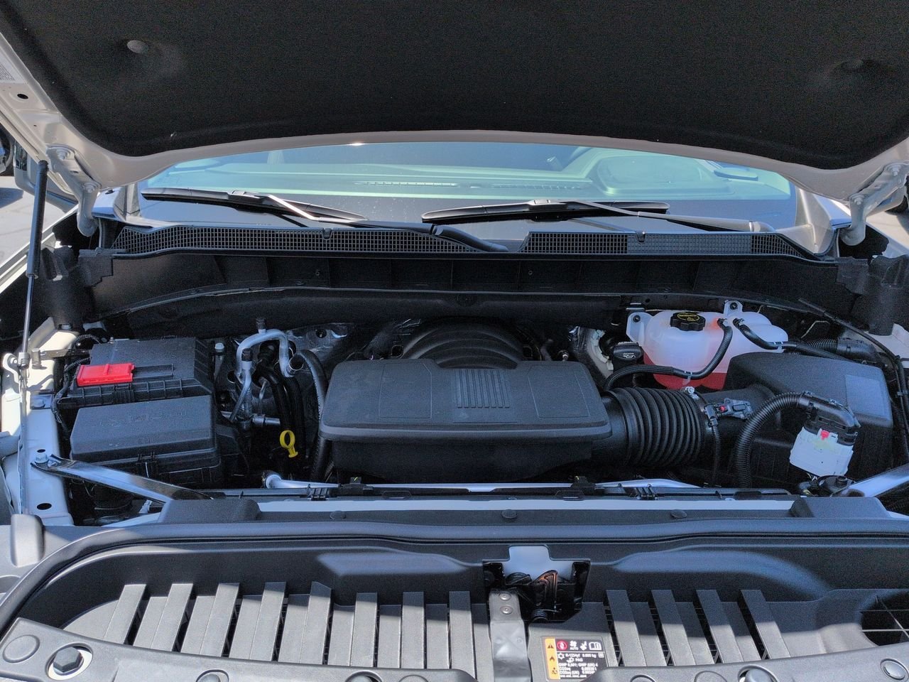 New 2026 Chevrolet Silverado 1500 RST w/ LPO, Dark Essentials Package AWD/4WD image 31