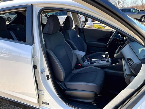 Used 2025 Subaru Crosstrek 2.0i Premium AWD/4WD image 11
