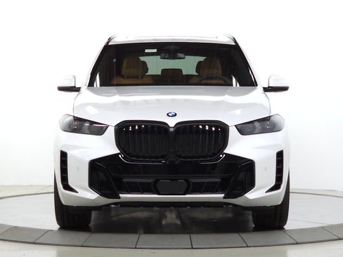 Used 2026 BMW X5 xDrive40i w/ M Sport Package AWD/4WD image 2