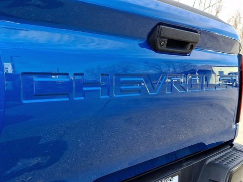 Used 2023 Chevrolet Colorado Z71 w/ Z71 Convenience Package 2 AWD/4WD image 29