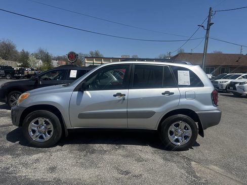 Used 2004 Toyota RAV4 4WD image 13