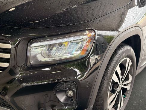Used 2026 Mercedes-Benz GLB 250 image 9