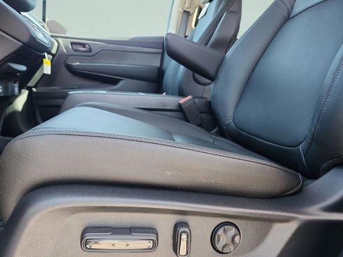 New 2026 Honda Odyssey EX-L image 23