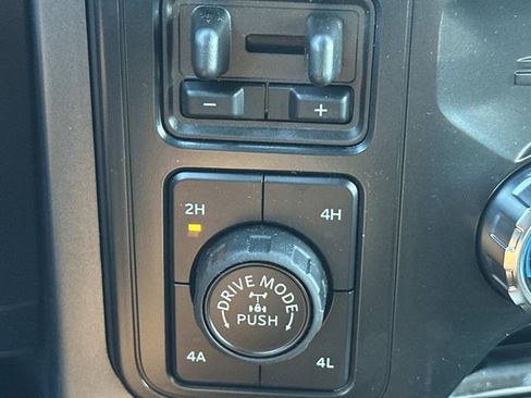 New 2025 Ford F150 Lariat w/ Equipment Group 502A High image 32