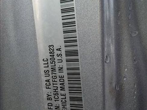 Used 2021 Jeep Gladiator Overland w/ Popular Equipment Package image 24