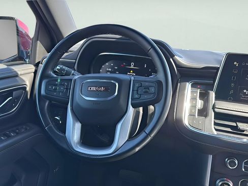 Used 2024 GMC Yukon SLT AWD/4WD image 29