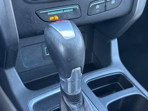 Used 2017 Ford Escape SE w/ SE Leather Comfort Package image 16