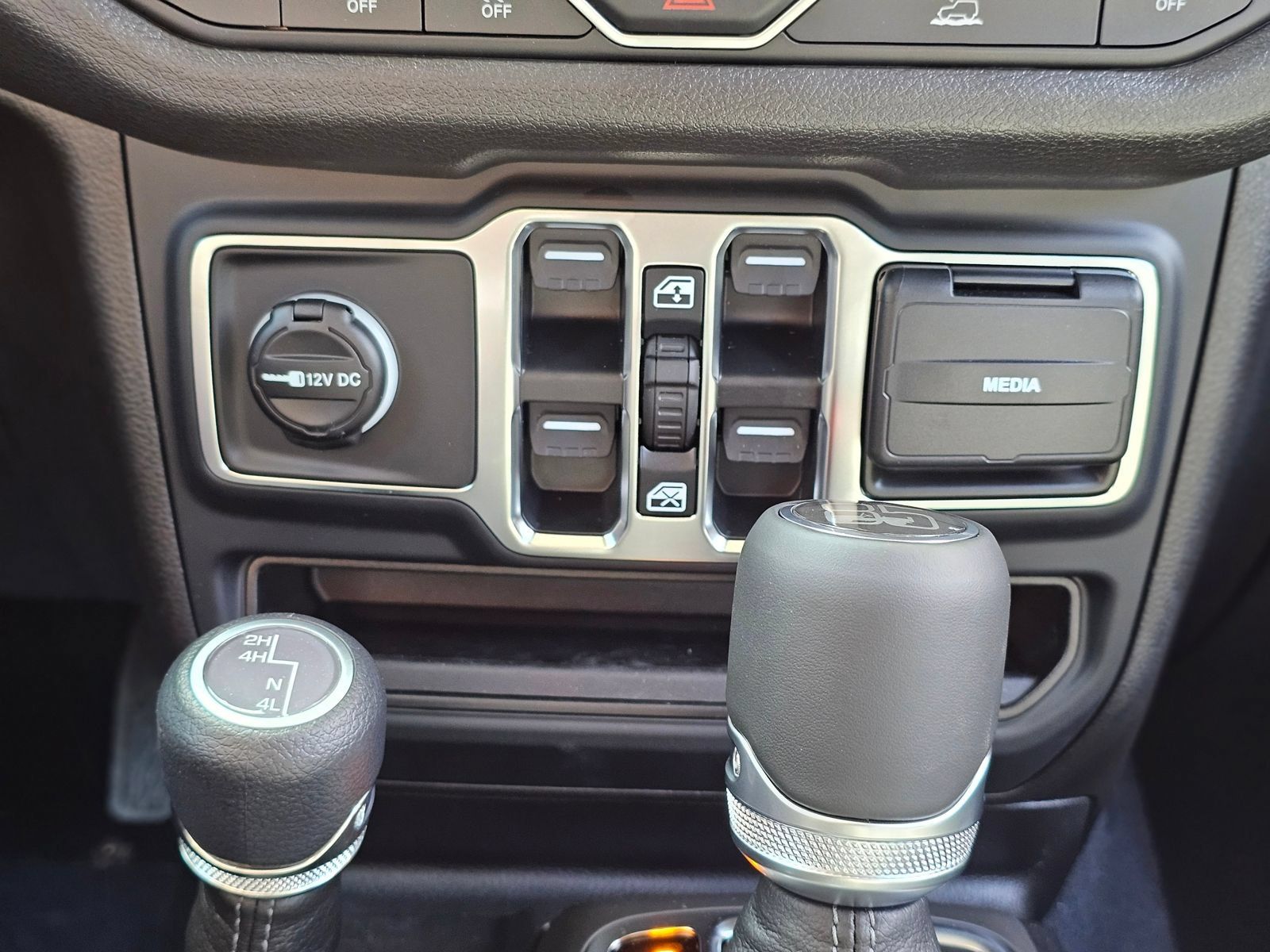 New 2026 Jeep Wrangler Unlimited Sport AWD/4WD image 17