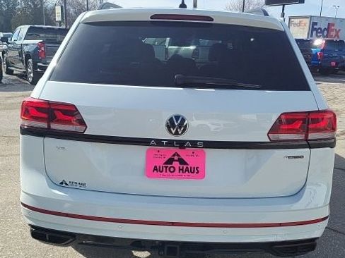 Used 2023 Volkswagen Atlas SEL R-Line image 23