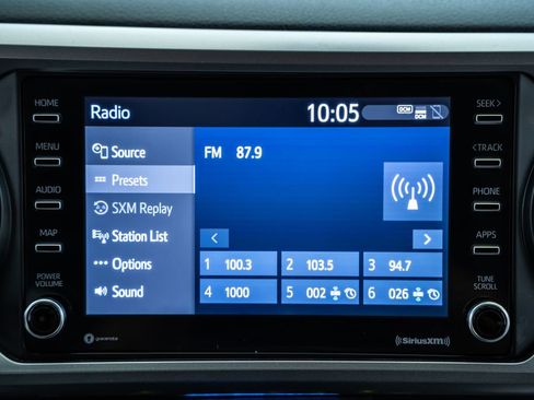 Certified 2022 Toyota Tacoma SR5 AWD/4WD image 23