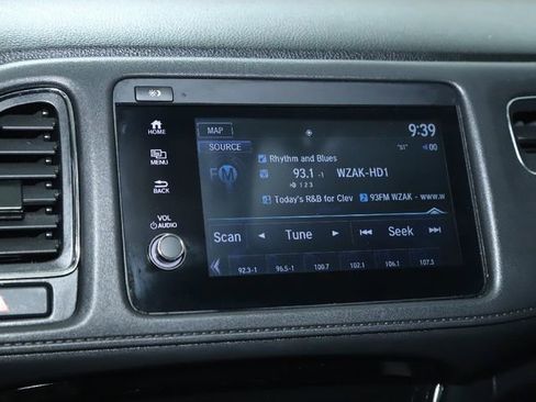 Used 2020 Honda HR-V Touring image 36