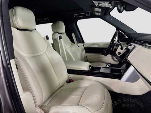 Used 2024 Land Rover Range Rover Long Wheelbase SE AWD/4WD image 37