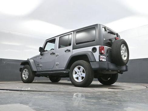 Used 2016 Jeep Wrangler Unlimited Sport w/ Quick Order Package 24S AWD/4WD image 49
