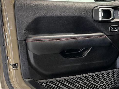 Used 2020 Jeep Gladiator Rubicon image 21