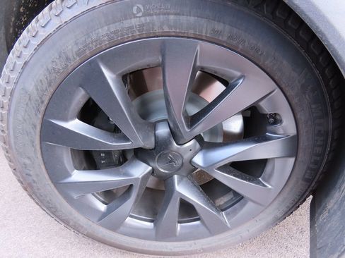 Used 2023 Tesla Model X image 18