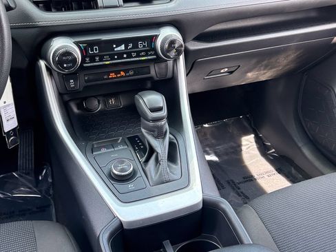 Used 2025 Toyota RAV4 LE AWD/4WD image 21