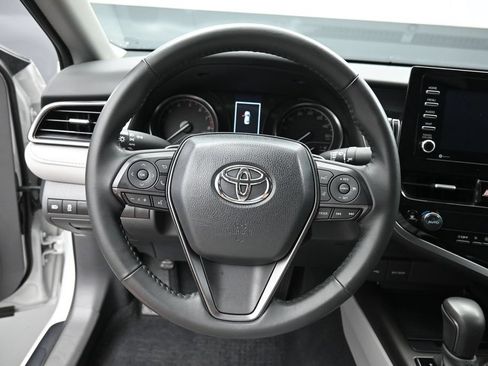 Used 2024 Toyota Camry SE FWD image 15
