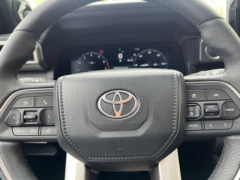 New 2026 Toyota 4Runner Limited AWD/4WD image 31