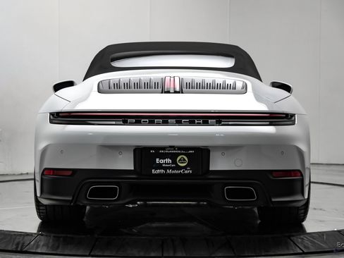 Used 2025 Porsche 911 Carrera RWD image 15