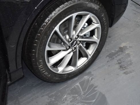 New 2026 Lincoln Corsair Grand Touring image 18