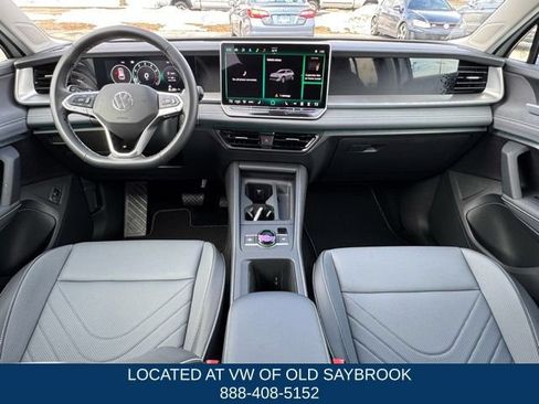 Certified 2025 Volkswagen Tiguan SE AWD/4WD image 13