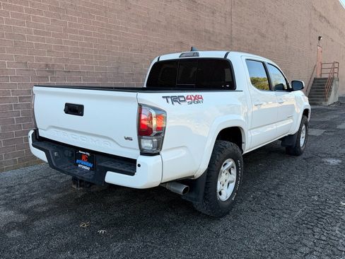 Used 2023 Toyota Tacoma TRD Sport w/ Advanced Technology Package image 5