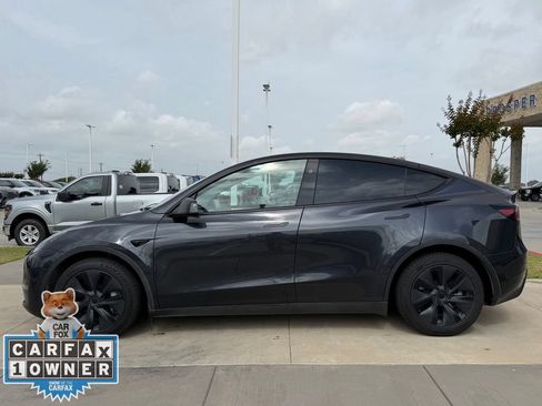 Used 2024 Tesla Model Y Long Range AWD/4WD image 9