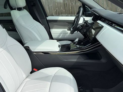 New 2026 Land Rover Range Rover Sport SE image 12