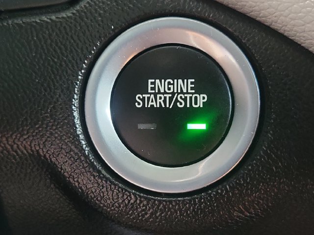 Used 2020 Chevrolet Equinox LS w/ LS Convenience Package FWD image 12