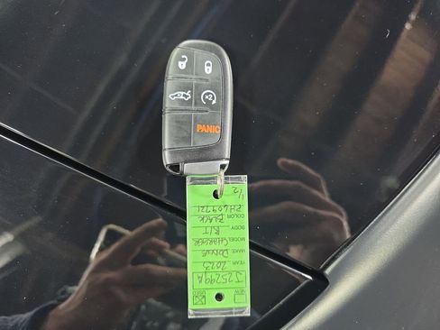 Used 2023 Dodge Charger R/T w/ Performance Handling Group image 33