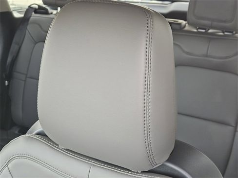 New 2026 Lincoln Corsair Premiere image 14