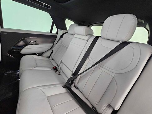 New 2026 Land Rover Range Rover Sport SE image 17