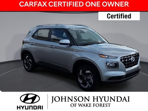 Certified 2026 Hyundai Venue SEL FWD image 2
