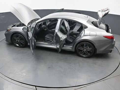 Used 2025 Toyota Camry LE image 46