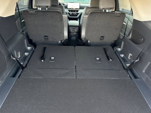 New 2026 Ford Explorer Active w/ Active Comfort Package image 15