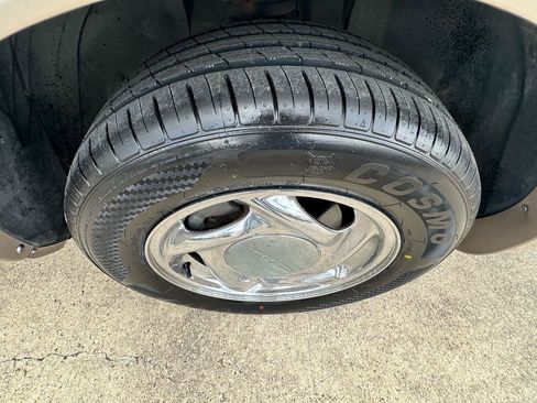Used 1997 Ford Thunderbird LX RWD image 35