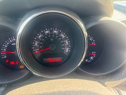 Used 2011 Kia Soul + FWD image 14
