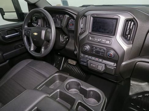 Used 2024 Chevrolet Silverado 2500 W/T w/ WT Convenience Package AWD/4WD image 18