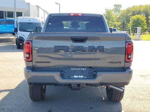 New 2026 RAM 2500 Big Horn AWD/4WD image 7