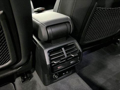 Used 2023 Audi Q3 2.0T Premium w/ Black Optic Sport Package image 35