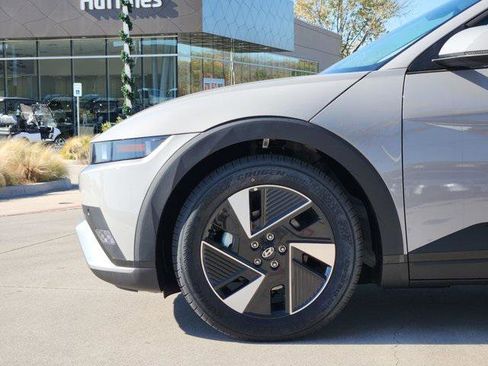 New 2026 Hyundai Ioniq 5 SE image 6