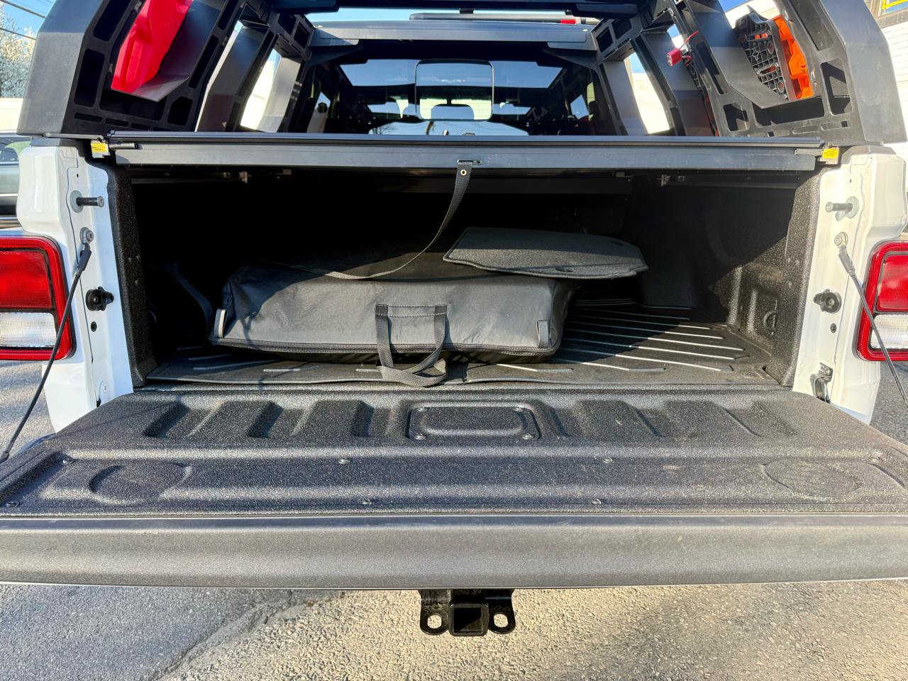 Used 2021 Jeep Gladiator Sport AWD/4WD image 7