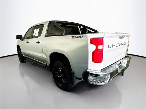 Used 2019 Chevrolet Silverado 1500 LT Trail Boss w/ Convenience Package image 5