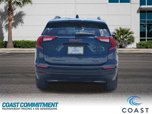 Used 2024 GMC Terrain SLT w/ Elevation Edition AWD/4WD image 7