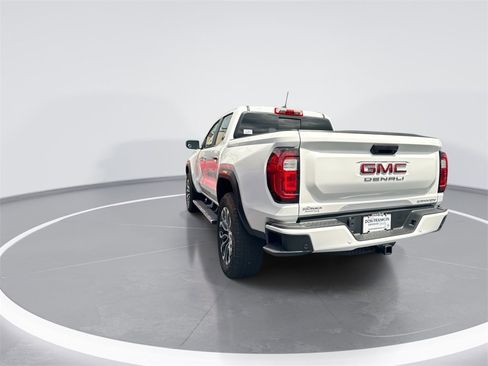 New 2025 GMC Canyon Denali image 6