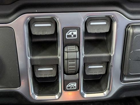 New 2026 Jeep Gladiator Sport AWD/4WD image 23