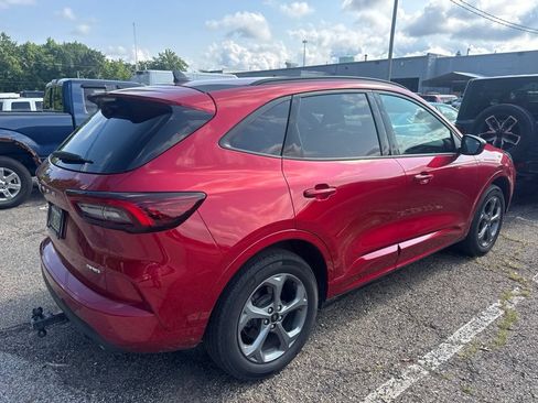 Used 2024 Ford Escape ST-Line w/ Tech Pack #1 AWD/4WD image 9