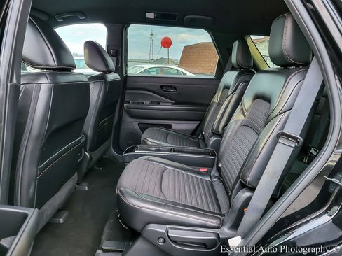 Used 2023 Nissan Pathfinder Rock Creek image 12